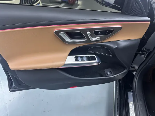 Mercedes-Benz E-Class — Фото автомобиля 5