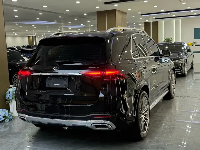Mercedes-Benz GLE-Class — Фото автомобиля 12