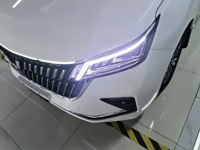 Wuling Jiachen — Фото автомобиля 23