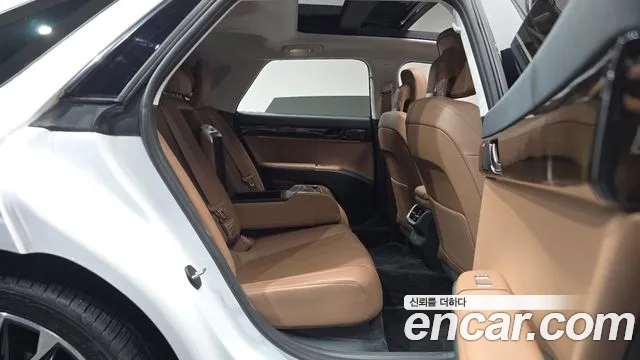 Hyundai Grandeur Grandeur (GN7) 2.5 Бензин 2WD — Фото автомобиля 11