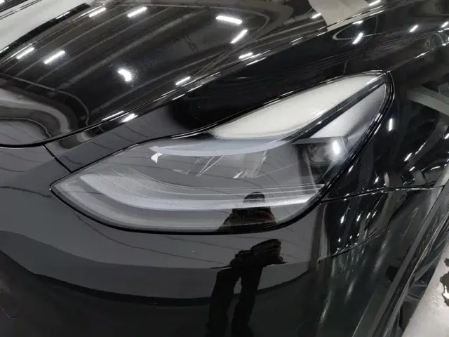 Tesla Model Y — Фото автомобиля 7