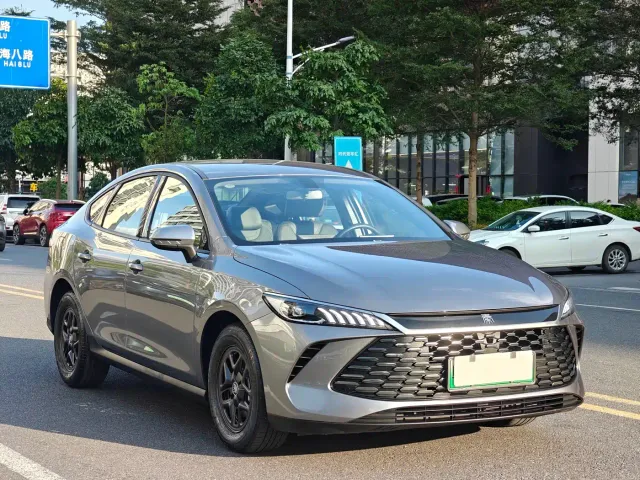 BYD Qin PLUS — Фото автомобиля 3