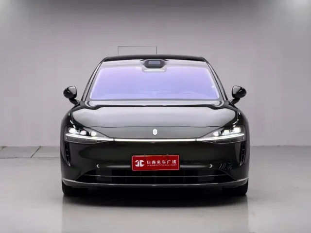 Stelato S9T — Фото автомобиля 2