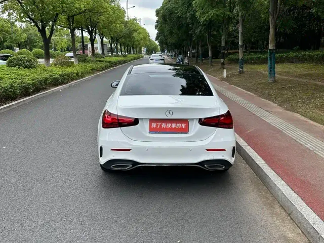 Mercedes-Benz A-Class — Фото автомобиля 11