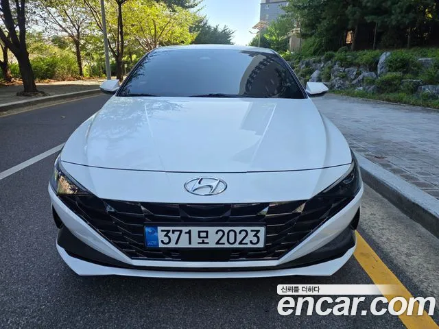 Hyundai Avante CN7 — Фото автомобиля 3