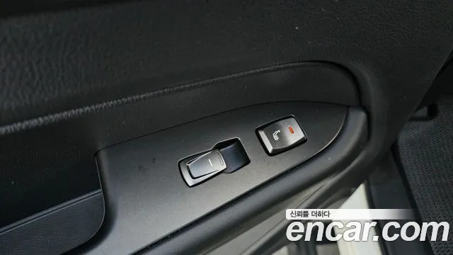 KG_Mobility_Ssangyong Rexton Новый Rexton Sport Дизель 2.2 4WD — Фото автомобиля 19