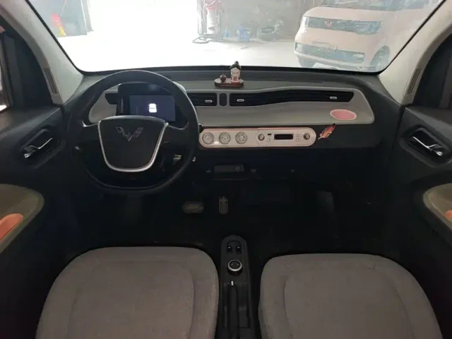 Wuling Hongguang Mini EV — Фото автомобиля 9