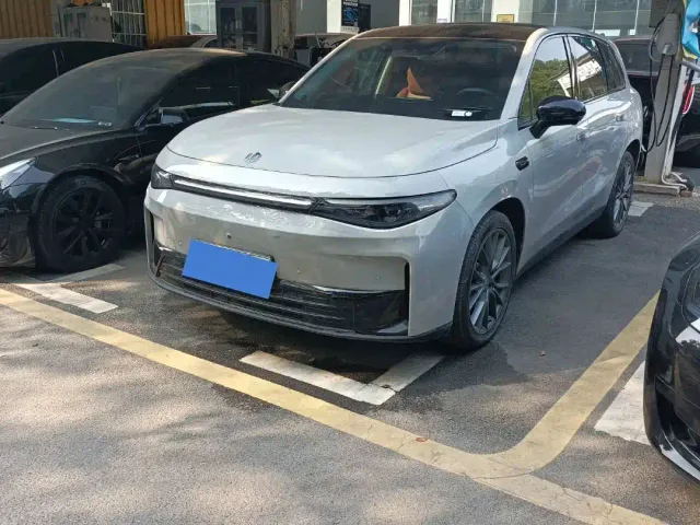 Фотография автомобиля — Leapmotor C10