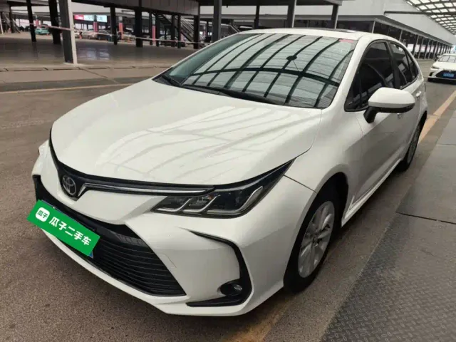 Фотография автомобиля — Toyota Corolla