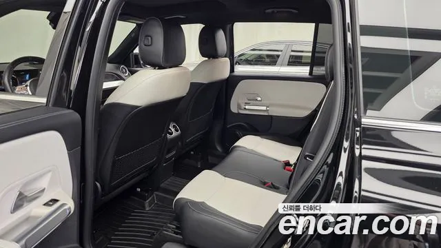 Mercedes-Benz GLB-Class — Фото автомобиля 22