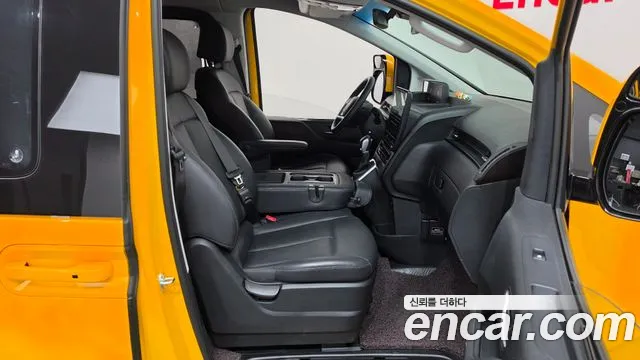 Hyundai Staria — Фото автомобиля 11