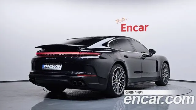 Porsche Panamera 976 — Фото автомобиля 2