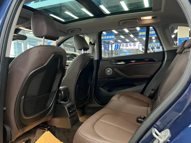 BMW X1 — Фото автомобиля 5