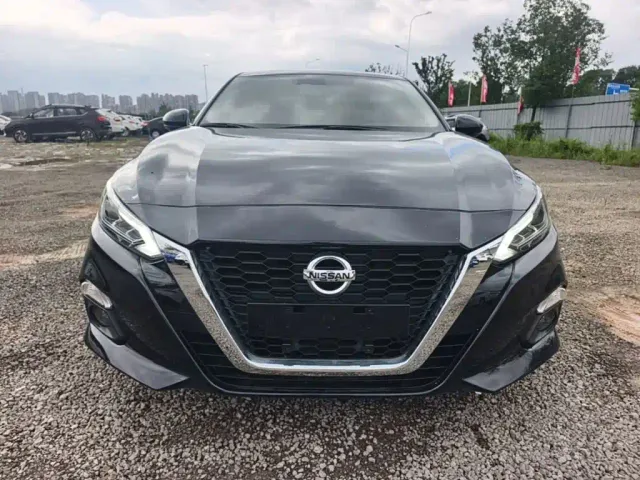Nissan Teana — Фото автомобиля 2