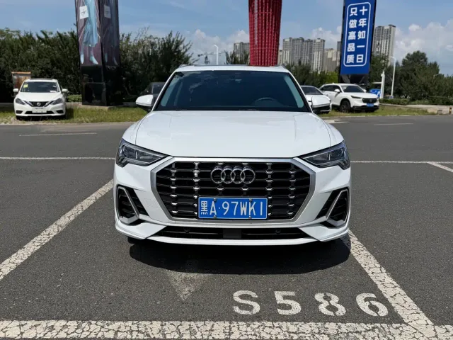Audi Q3 — Фото автомобиля 2