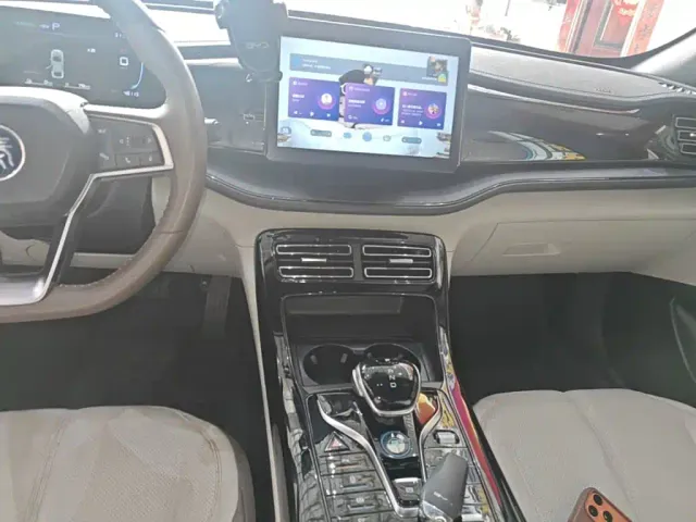 BYD Qin PLUS — Фото автомобиля 13