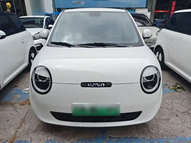 Changan Lumin — Фото автомобиля 2
