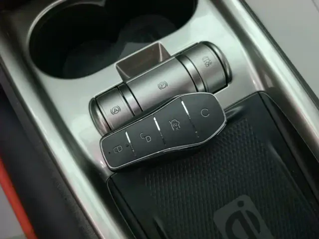 BYD Dolphin — Фото автомобиля 8
