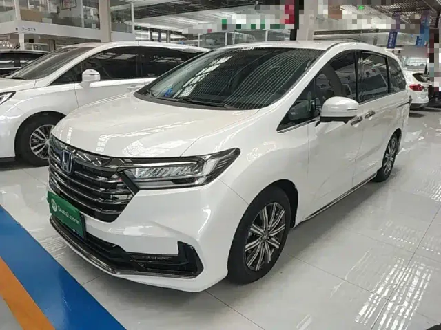 Фотография автомобиля — Honda Odyssey
