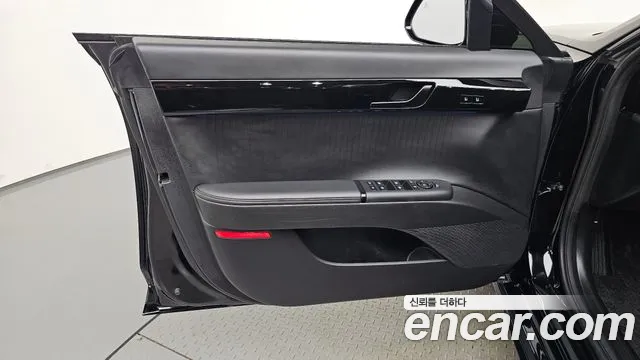 Hyundai Grandeur GN7 — Фото автомобиля 13
