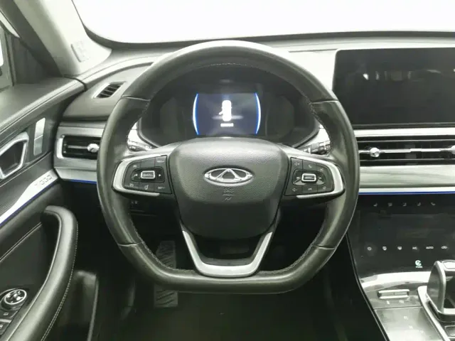 Chery Tiggo 8 — Фото автомобиля 11