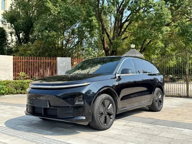 Фотография автомобиля — Li Auto L6