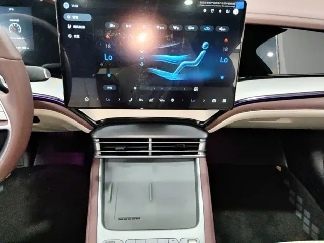 BYD Seal 07 DM-i — Фото автомобиля 12
