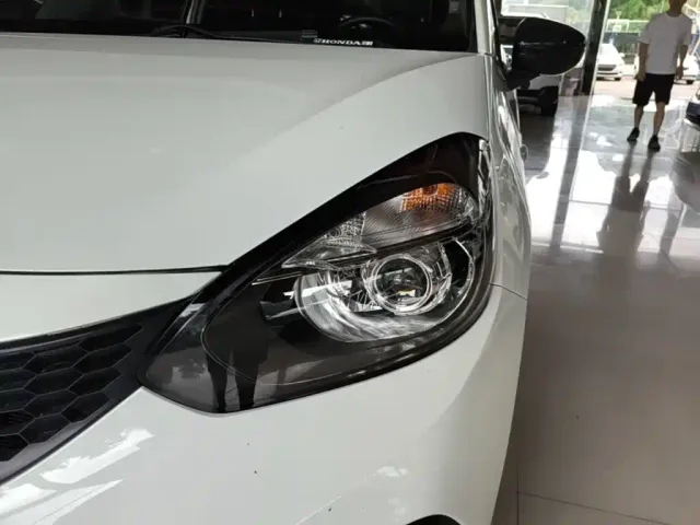Honda Fit — Фото автомобиля 23