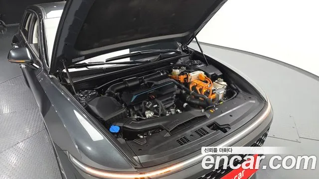 Hyundai Grandeur GN7 — Фото автомобиля 9