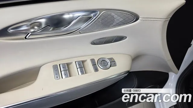 Genesis GV70 — Фото автомобиля 28