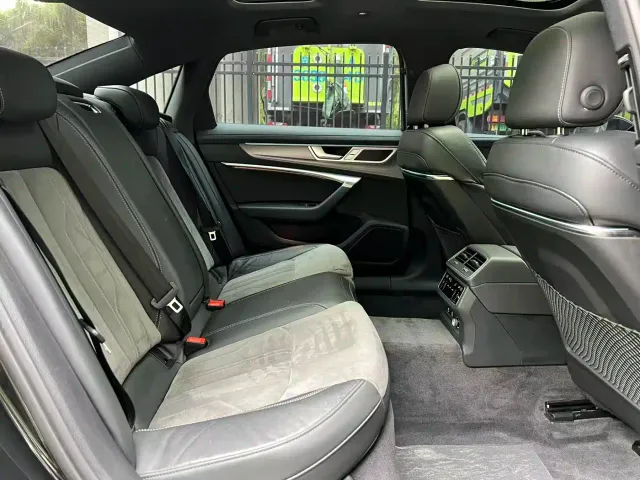 Audi A6L — Фото автомобиля 16