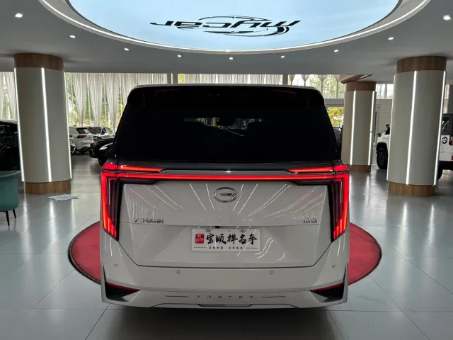 GAC Trumpchi M8 — Фото автомобиля 6