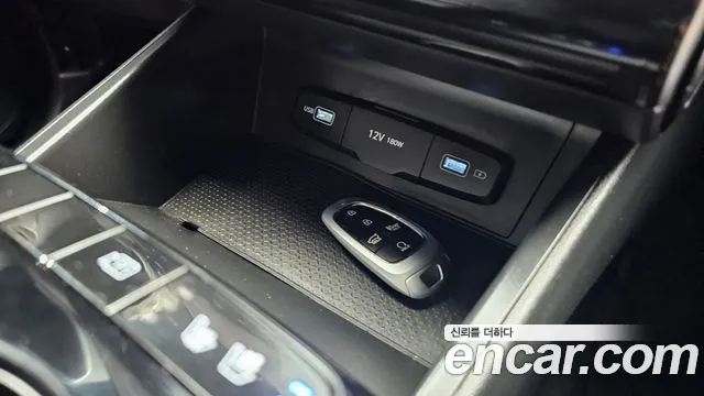 Hyundai Tucson Tucson (NX4) Бензин 1.6 турбо 2WD — Фото автомобиля 27