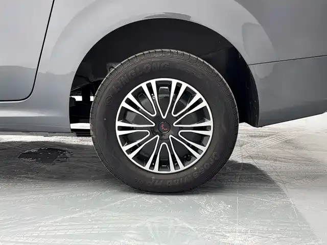 Wuling Hongguang — Фото автомобиля 9