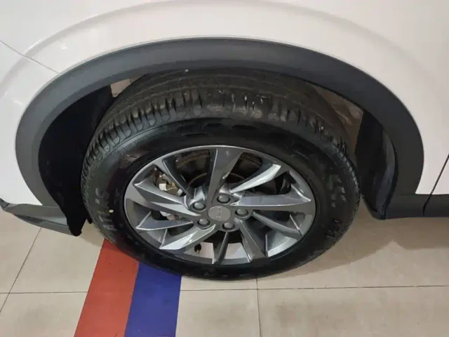 Geely Binyue — Фото автомобиля 24
