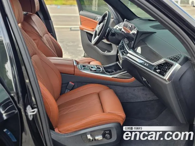 BMW X7 — Фото автомобиля 11