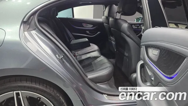 Mercedes-Benz CLS-Class — Фото автомобиля 10