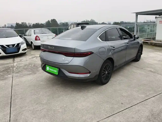BYD Qin PLUS — Фото автомобиля 6