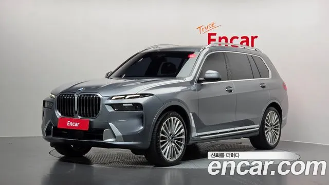 Фотография автомобиля — BMW X7 G07
