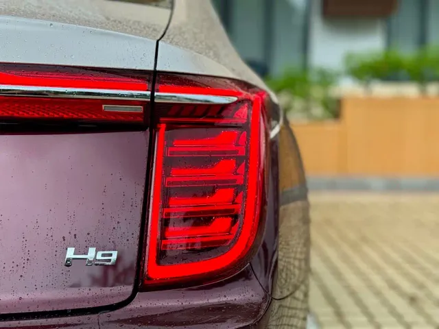 Hongqi H9 — Фото автомобиля 25