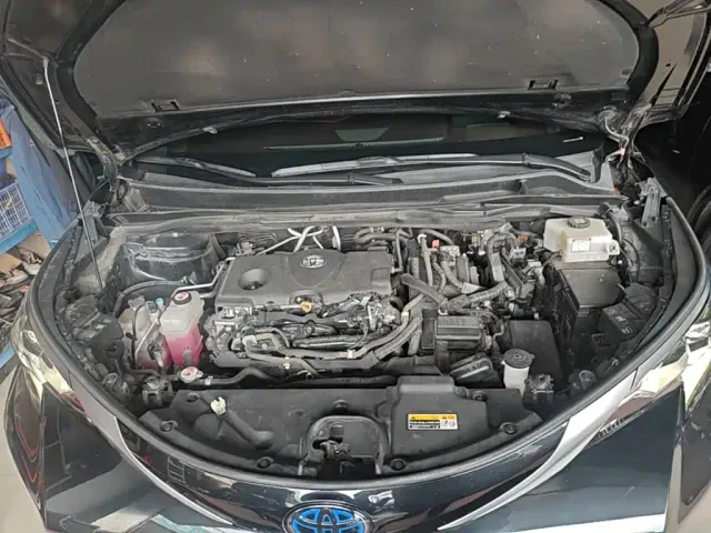 Toyota Sienna — Фото автомобиля 19