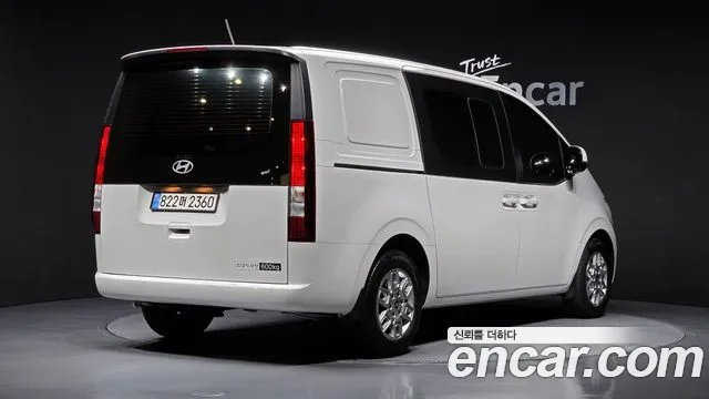 Hyundai Staria — Фото автомобиля 2