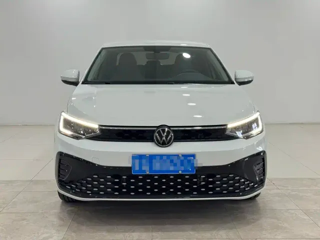 Volkswagen Lavida — Фото автомобиля 2