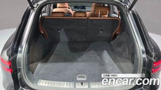 Genesis GV70 — Фото автомобиля 19