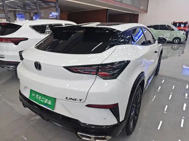 Changan UNI-T — Фото автомобиля 6