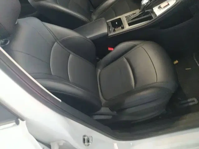 Roewe i5 — Фото автомобиля 24