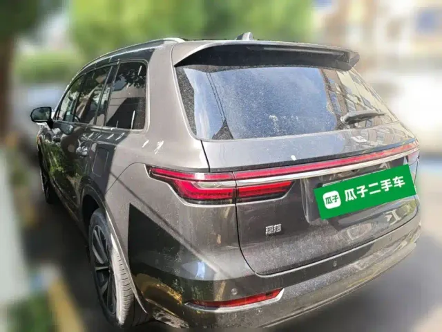Li Auto ONE — Фото автомобиля 4