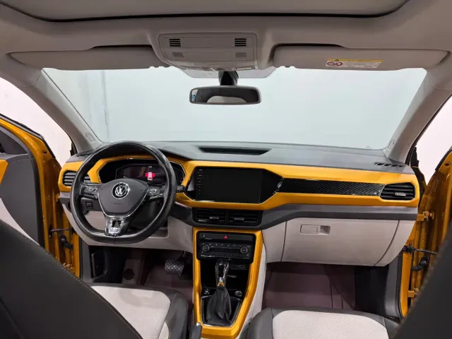 Volkswagen T-Cross — Фото автомобиля 5