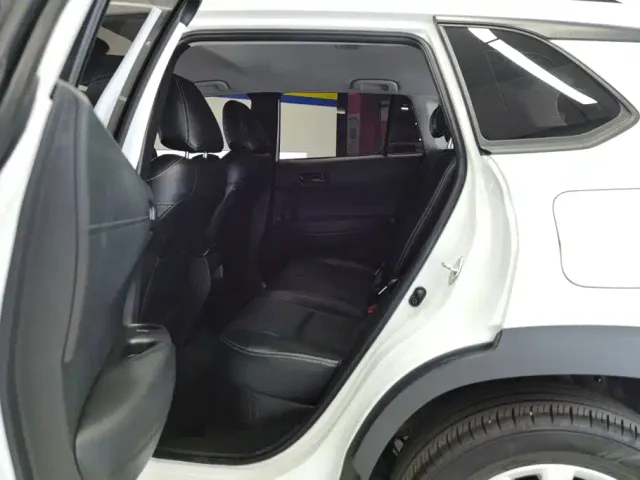 Toyota Corolla Cross — Фото автомобиля 11