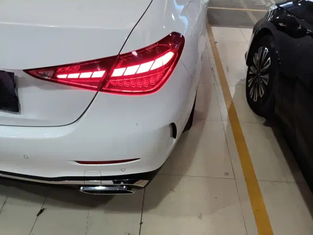 Mercedes-Benz C-Class — Фото автомобиля 7